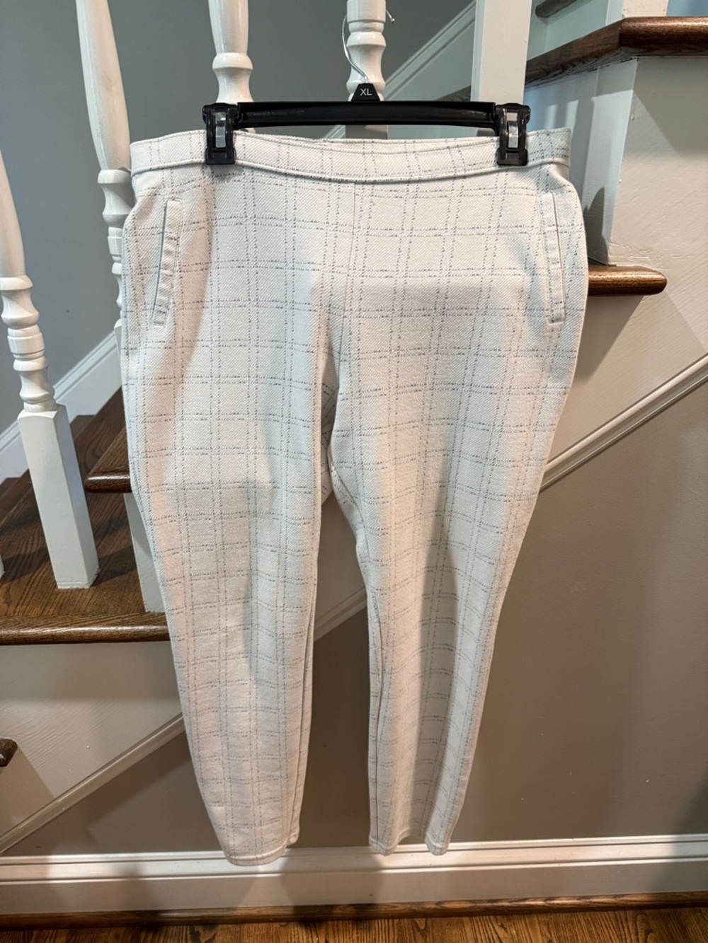 HUE Black and White Knit Top Label Detail